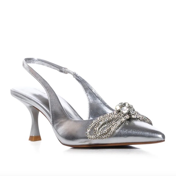 AZALEA WANG Buffie Silver Slingback Pump Heels - Picture 2 of 6